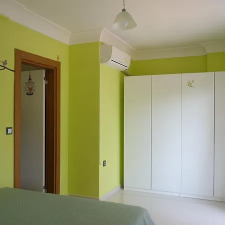 Secret Garden Apartment